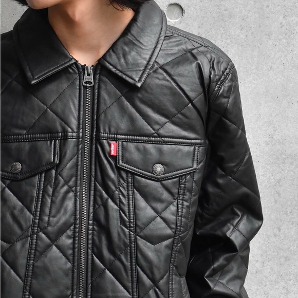 Levi's Black Quilted Shirt Jacket - Picture 2 of 9